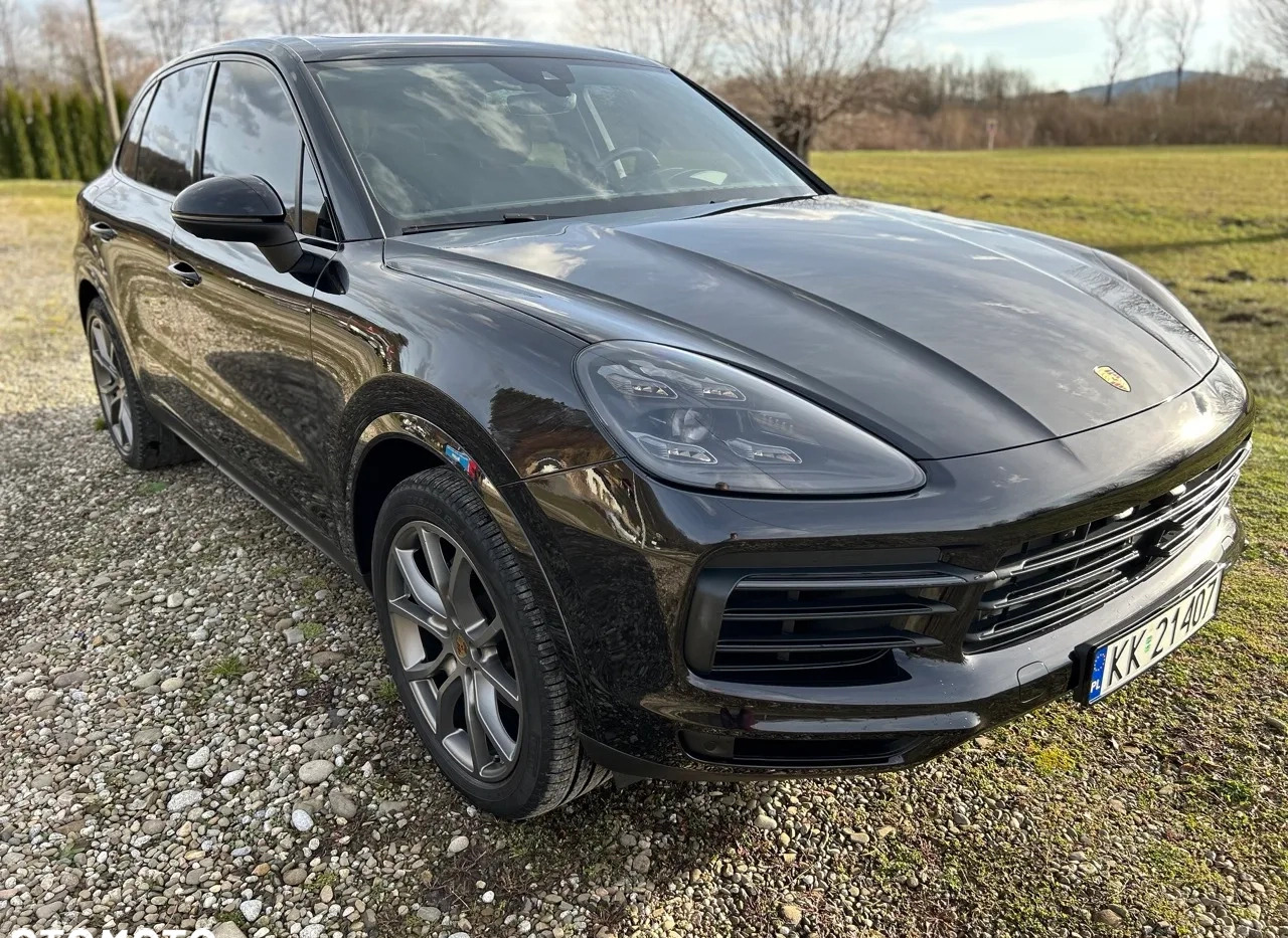 Porsche Cayenne cena 279900 przebieg: 86100, rok produkcji 2019 z Kraków małe 781